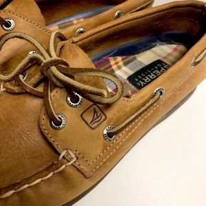 BRAND NEW Sperry Top Sider